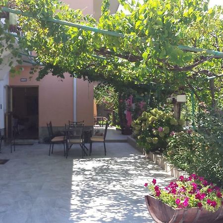 סופטרסקה דראגה Guesthouse Familija Tariba מראה חיצוני תמונה